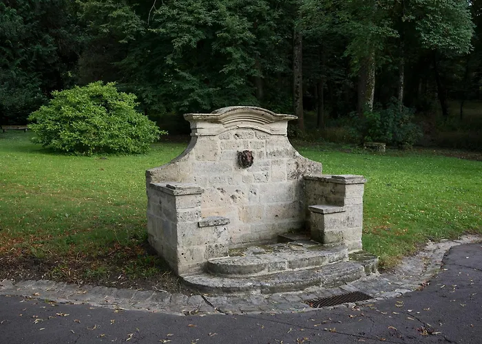 Le Manoir Paradi Apartment *