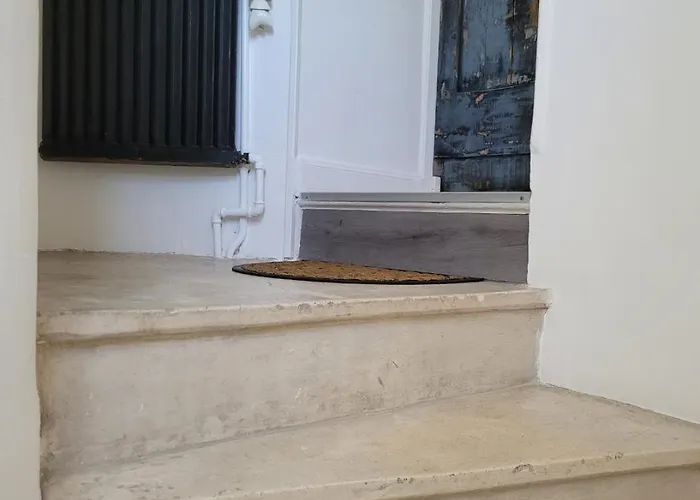 Le Manoir Paradi Apartment